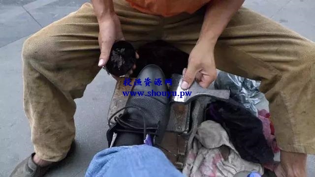 利用共享擦鞋机很赚钱,是如何赚钱呢?
