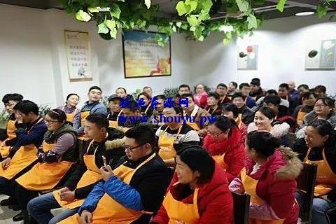 互联网创业思维借鸡生蛋,小吃培训的无本赚钱法